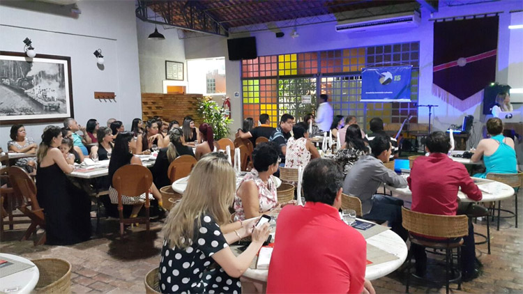 Rondoniagora e parceiros homenageiam mães em jantar