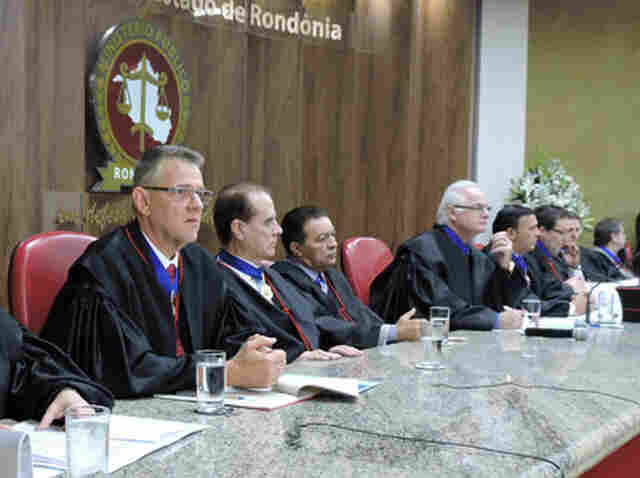 NOVO PROCURADOR-GERAL DIZ QUE PRIORIDADE SERÁ O COMBATE AO CRIME ORGANIZADO E A CORRUPTOS NA ADMINISTRAÇÃO PÚBLICA