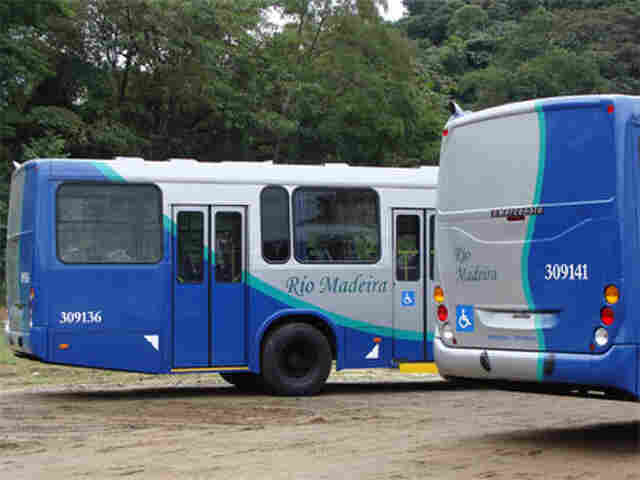 DESEMBARGADOR CITA DIREITO DO POVO E PREJUÍZOS A NOVAS EMPRESAS E SUSPENDE LIMINAR NO CASO DO TRANSPORTE COLETIVO