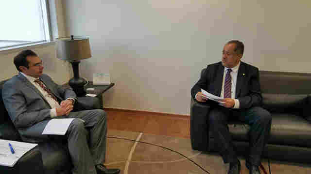 Luiz Cláudio vai ao FNDE em busca de recursos para creches e escolas