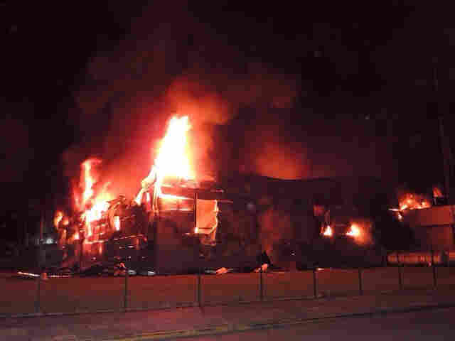 FOGO DESTRÓI O PARK SHOPPING VILHENA; Vídeo