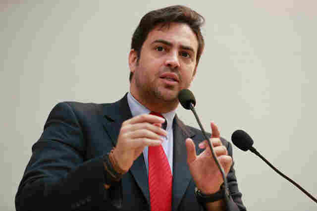 Léo Moraes solicita asfalto no bairro Eldorado