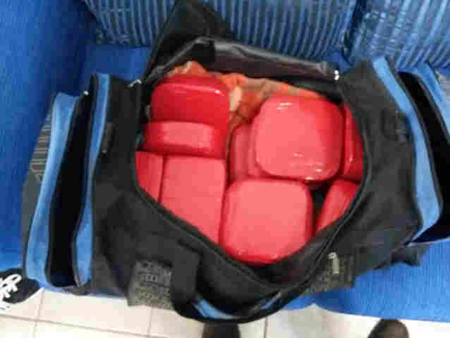 PF apreende 18 quilos de cocaína e prende três pessoas em Porto Velho