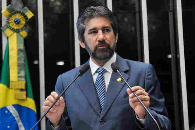 Senador Raupp propõe ao governo federal negociar com servidores da SUFRAMA