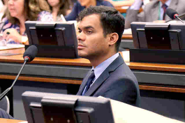 Deputado Expedito Netto questiona Eduardo Braga sobre Programa Luz para Todos em Rondônia