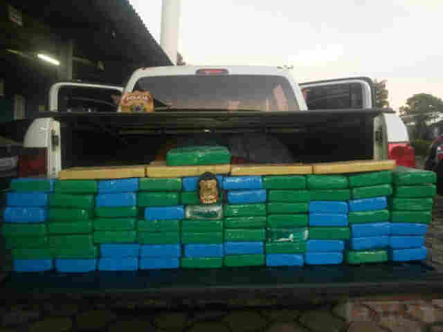 PF PRENDE HOMEM COM 75 KG DE COCAÍNA EM HOTEL