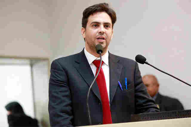 Léo Moraes presta contas do primeiro semestre e destaca renúncia de auxílio-moradia