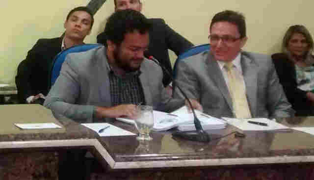 &#34;Ganho um excelente salário&#34;, diz presidente da Funcultural em depoimento na CPI dos Shows