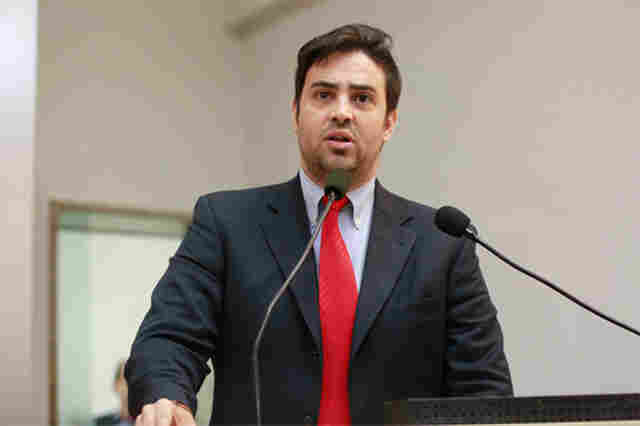 Governo sanciona emenda de Léo Moraes que mantém médicos legistas e datiloscopistas na Polícia Civil