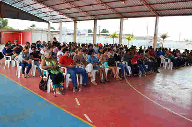 Assembleia geral dos servidores aprova greve geral do serviço público federal em Rondônia