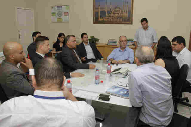 Governo e Prefeitura discutem projeto do Espaço Alternativo