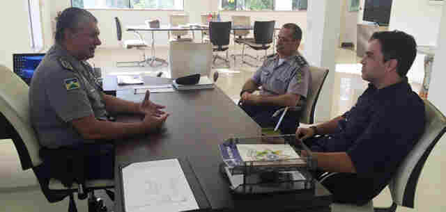 Léo Moraes cobra reforço de patrulhamento policial no Espaço Alternativo