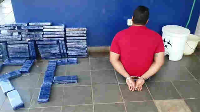 PRF PRENDE HOMEM COM 100 QUILOS DE MACONHA EM CANDEIAS; Vídeo