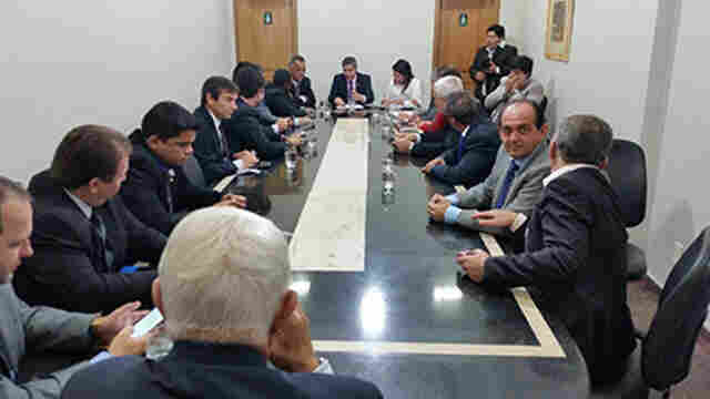 Laerte Gomes cobra imediata retomada das obras do anel viário de Ji-Paraná