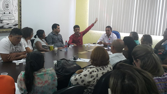 Professores pedem construção de nova escola em Jaci-Paraná