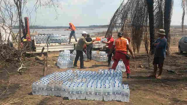 Defesa Civil visita famílias que vivem em barracas à beira do rio Mutum Paraná
