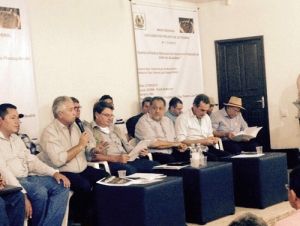 Luiz Cláudio se reúne com sociedade organizada em defesa do café em Rondônia