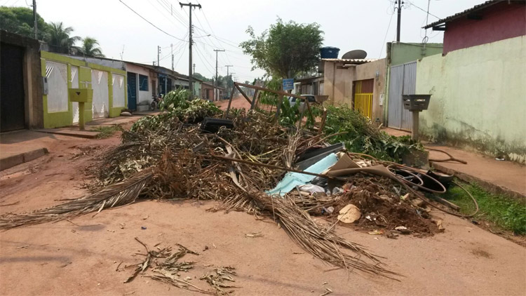 Bloqueio de vias no Bairro Aponiã continua