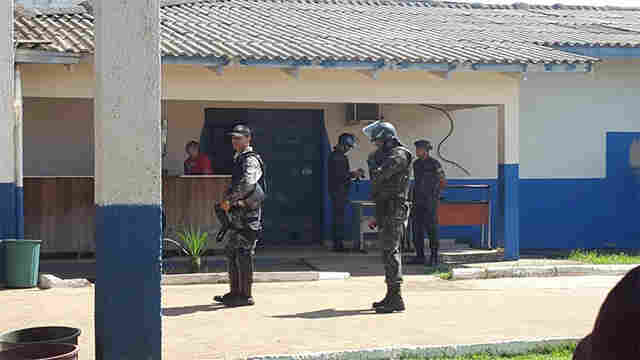 COE E EXÉRCITO FAZEM DEVASSA NO PRESÍDIO URSO PANDA