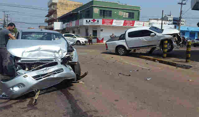Acidente na Pinheiro Machado com Salgado deixa homem ferido