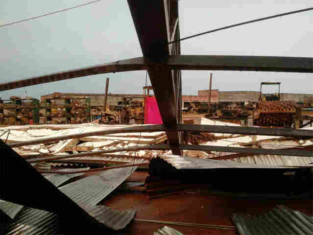 Temporal causa destruição em Porto Velho