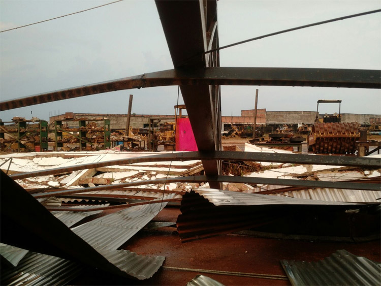 Temporal causa destruição em Porto Velho