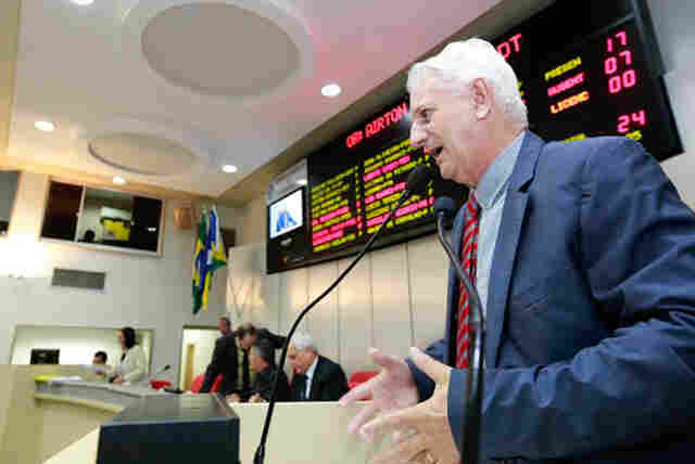 Airton Gurgacz quer operação tapa-buracos na RO 010