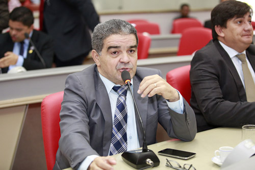 Aélcio da TV propõe frente parlamentar de defesa da vida e da família