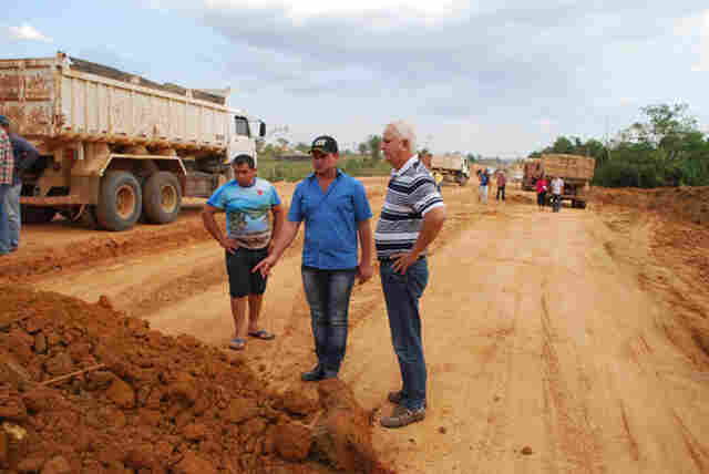 Airton Gurgacz visita obras do Anel Viário e se diz satisfeito com a celeridade do serviço