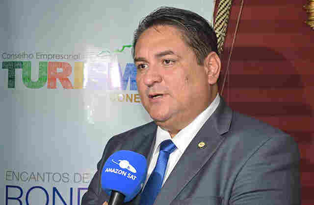 &#83;etor de turismo otimista com a perspectiva do alfandegamento