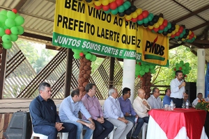 Raupp comanda reestruturação do PMDB no Estado