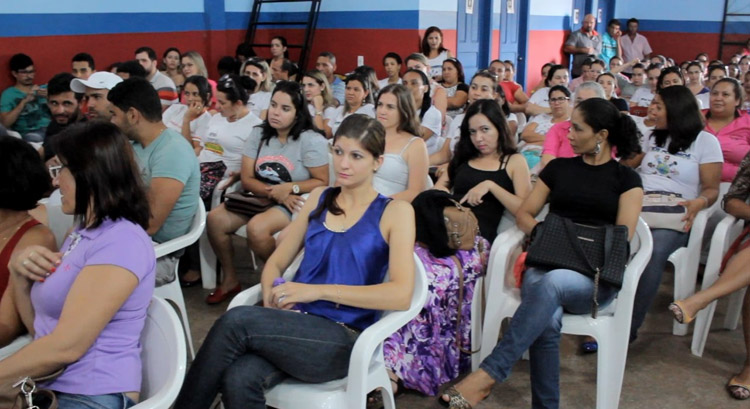 SERVIDORES DE ROLIM ENTRAM EM GREVE E PREFEITO AMEAÇA DEMISSÃO