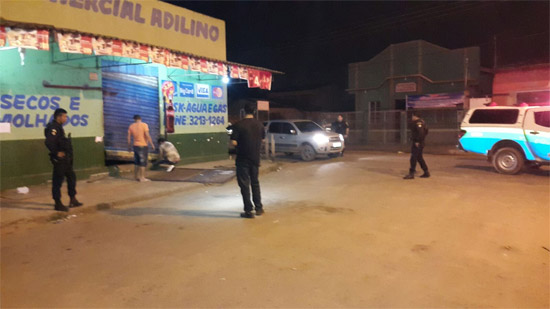 Criminosos arrombam mercado e levam produtos