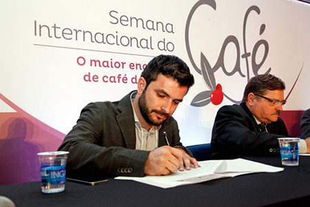 EMATER-RO firma cooperação com Programa Café Sustentável