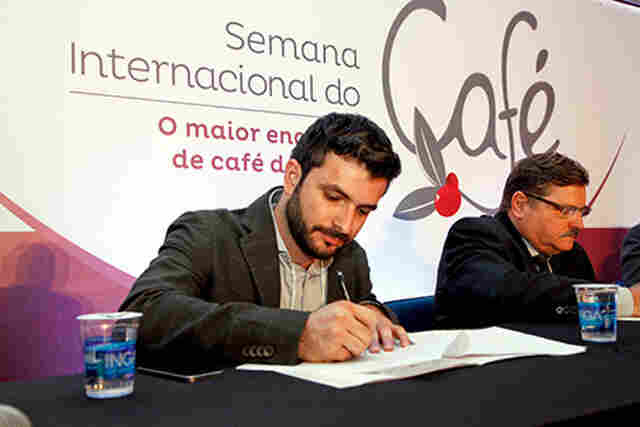 EMATER-RO firma cooperação com Programa Café Sustentável