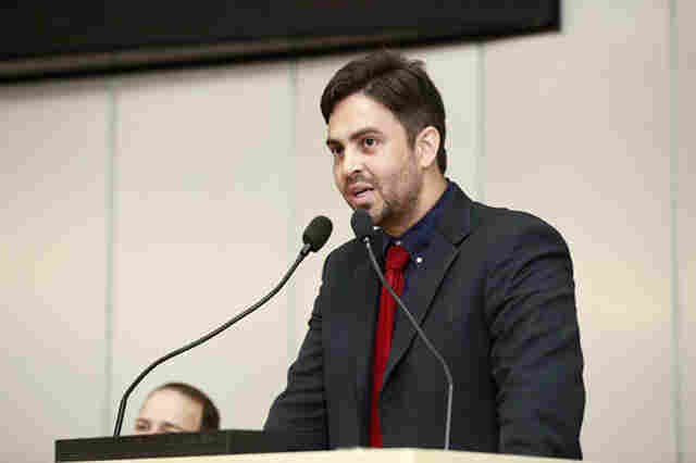 Léo Moraes pede asfaltamento em mais de 100 ruas de Porto Velho