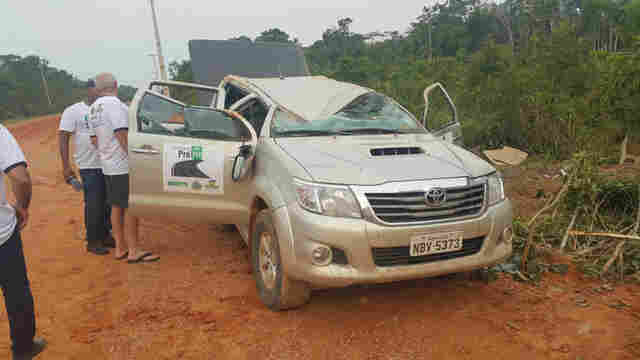 Carro com deputado Lazinho da Fetagro capota na caravana para Manaus