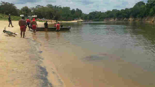 Bombeiros encontram corpo de jovem em Candeias