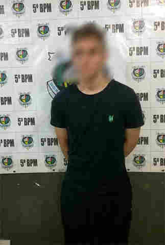 FILHO ASSASSINO ESTAVA COM FACA ESCONDIDA NO SAPATO