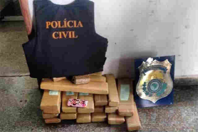 Mulher é presa em ônibus com 27 Kg de drogas em Vilhena