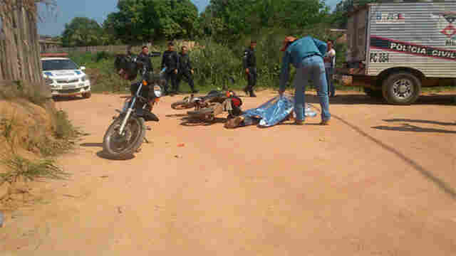 Motociclista morre em colisão com outra moto