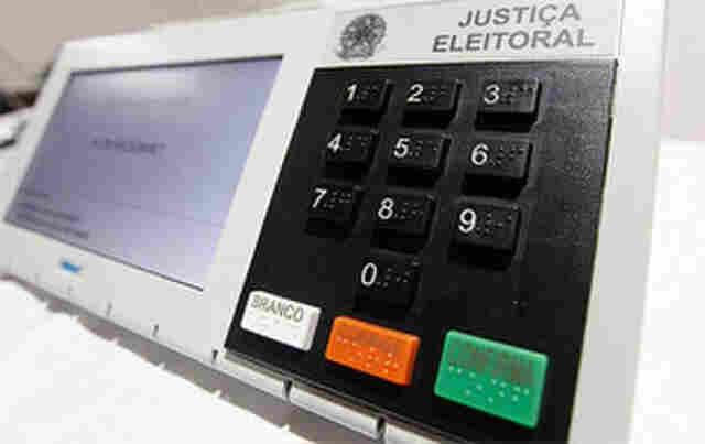 REFORMA POLÍTICA  Voto impresso voltou, mas será que valerá a pena ? Por Edirlei Souza