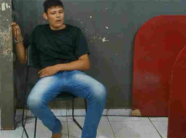 JOVEM É PRESO APÓS TENTAR MATAR O PAI A FACADAS