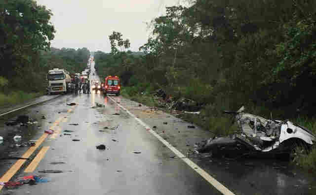 Grave acidente mata cinco pessoas na BR-364