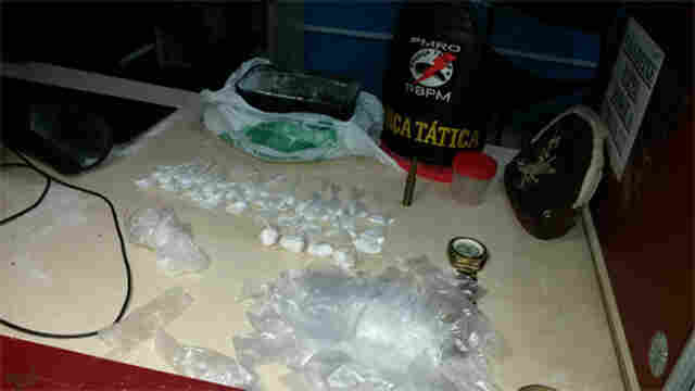 Primos são presos com droga