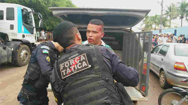 Criminosos são feridos e presos após tiroteio