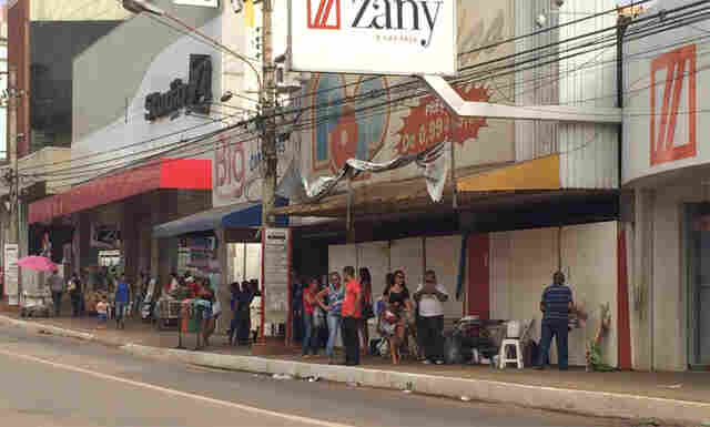 Sindicato exige pagamento de atrasados de empresa falida para ônibus voltarem a circular