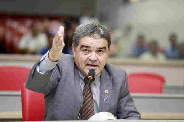 Deputado Aélcio pede reforço no patrulhamento policial em praças de Porto Velho