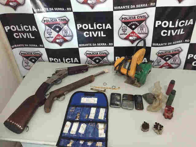 Polícia Civil de Mirante da Serra prende armas e recupera jóias furtadas