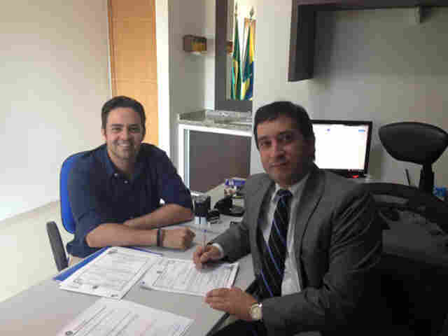 Léo Moraes comemora convocação de aprovados em concurso público para DPE